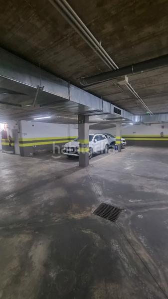 Foto 1869d069-4942-4a88-967a-59b3b53723cb. Posto auto in avenida de hytasa 43 in El Cerro Sevilla