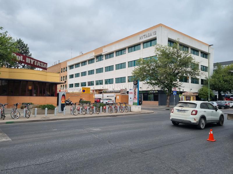 Foto 0902e83c-5f39-458e-a8de-a112c0b98e0f. Office space in avenida de hytasa 12 in El Cerro Sevilla