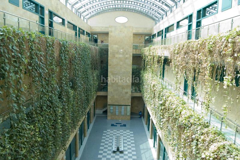 Foto 5a3c2a97-c396-4be2-8031-51df8f7e26b3. Office space in avenida de hytasa 12 in El Cerro Sevilla