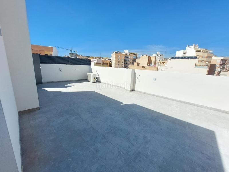 Foto 7abfaaee-18c1-4272-be69-fff0ee59525c. Etagenwohnung mit heizung in Plaza de Toros - Santa Rita Almería