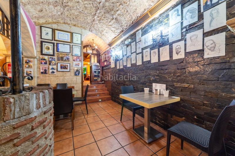 Foto 1bccd5dd-b73f-4531-86ef-2cbbb3d0cc71. Alquiler local comercial en marin 16 venta de restaurante en centro histórico en Almería