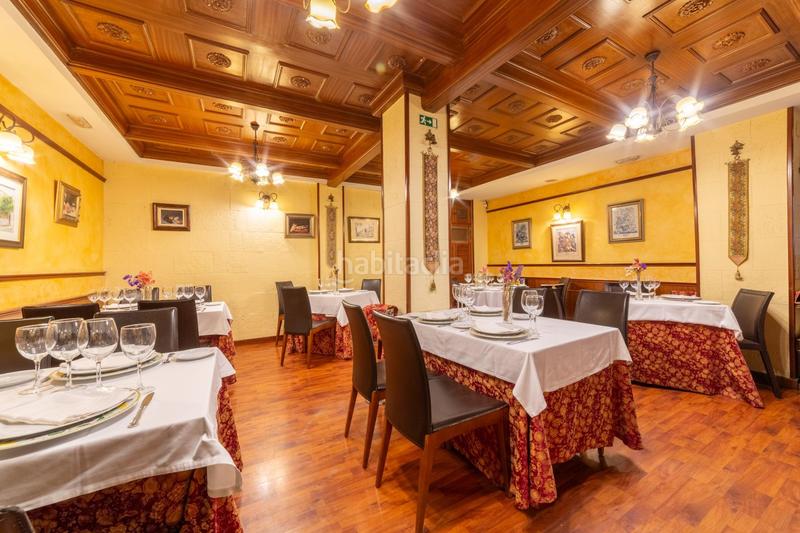 Foto 204da115-8f1c-419d-8eb0-b2abf8cd20bb. Alquiler local comercial en marin 16 venta de restaurante en centro histórico en Almería