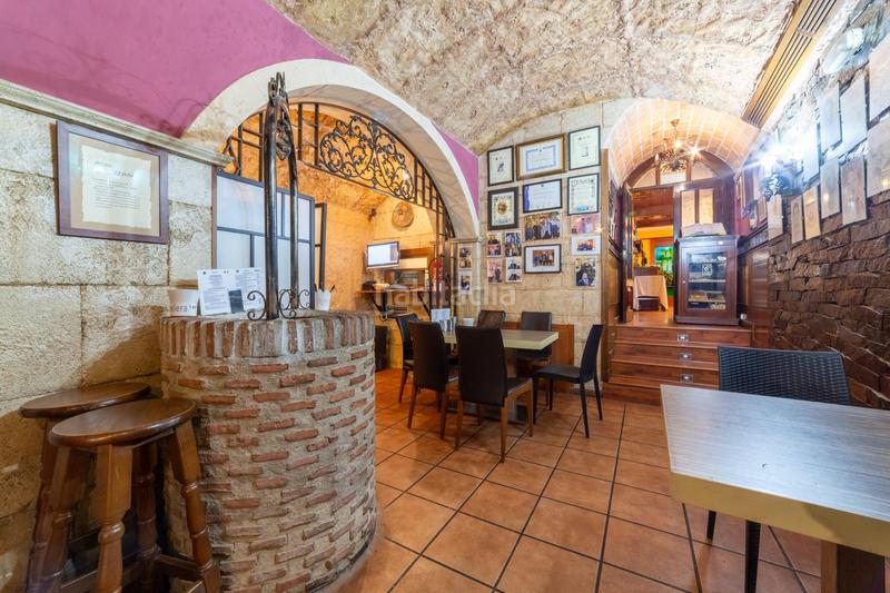 Foto bb1c3f77-51cd-4330-a44e-7428277ca011. Alquiler local comercial en marin 16 venta de restaurante en centro histórico en Almería