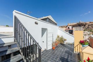 Penthouse in Calle reina de la 2