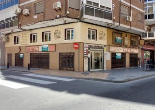 Local Comercial  Calle del alcalde muñoz. Venta de local junto a plaza san sebastian