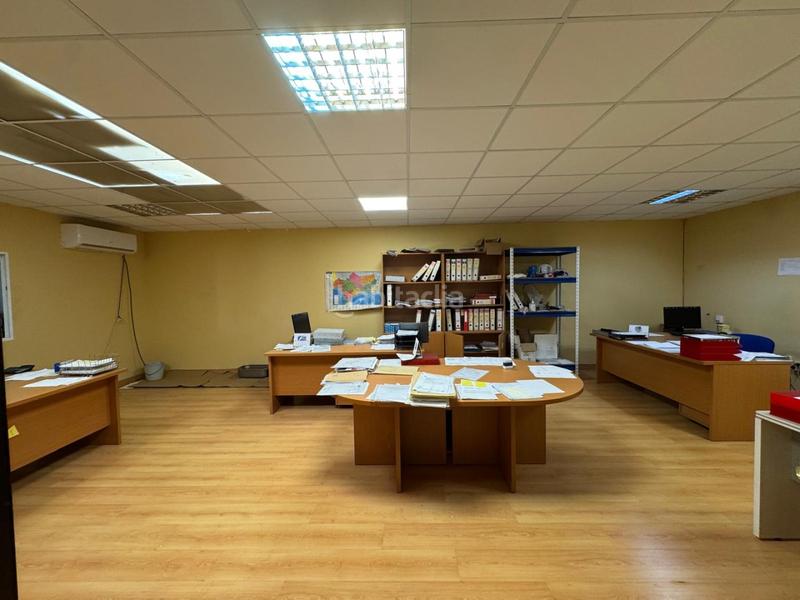 Foto 4c170e1f-44c8-4fd2-9187-bc71f568e56c. Nau industrial a La Paz Alcalá de Guadaira