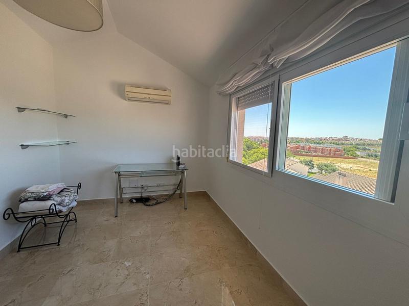 Foto 40971d4d-ef1e-4d01-9034-d9f24d8e300c. Maison jumelée avec parking piscine dans Aljamar Tomares