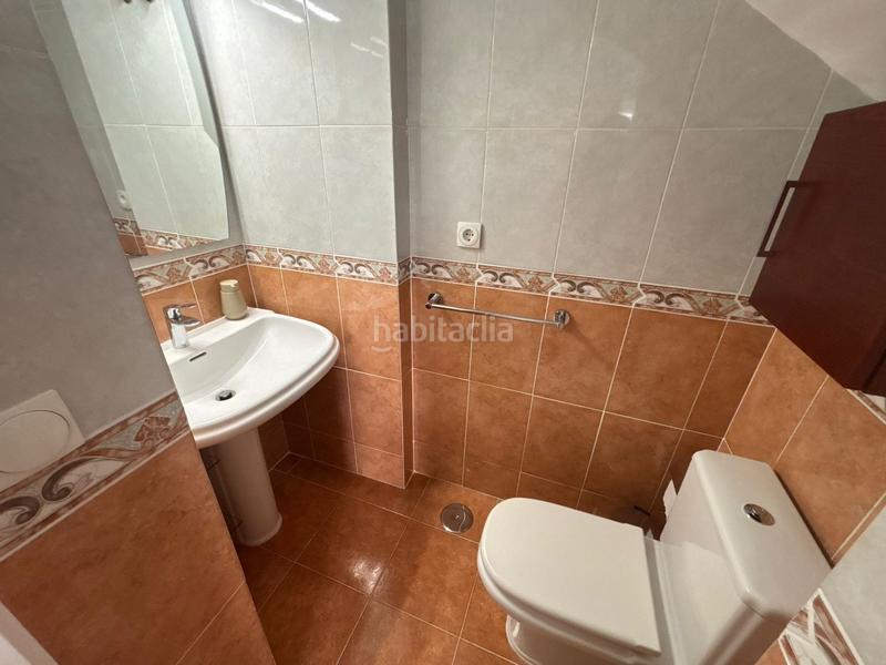 Foto 5600f4a3-71b8-4db8-ba55-a6c2be456b9a. Maison jumelée avec parking piscine dans Aljamar Tomares