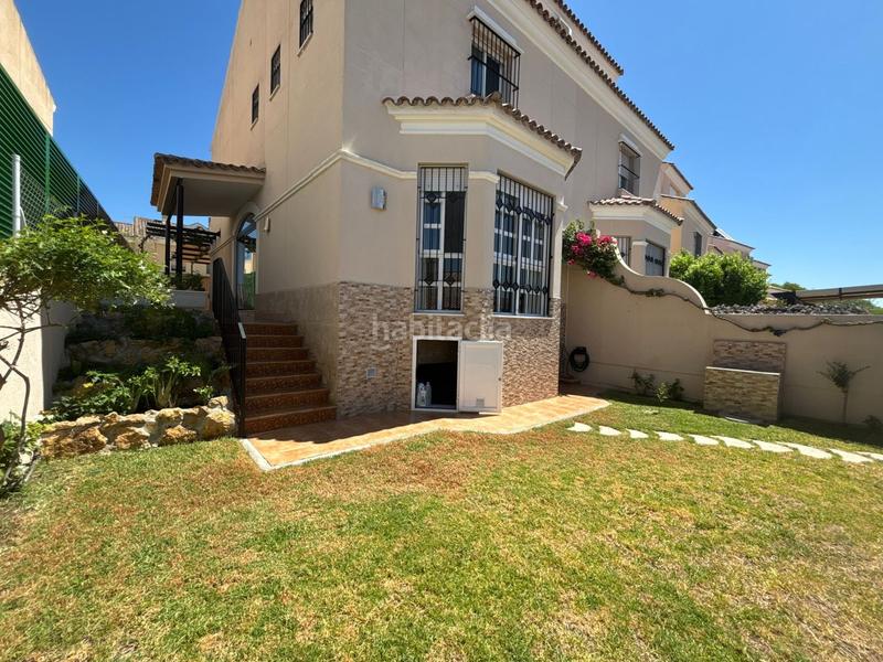 Foto 5b029552-d309-473a-8af8-e6aa68ea0774. Maison jumelée avec parking piscine dans Aljamar Tomares