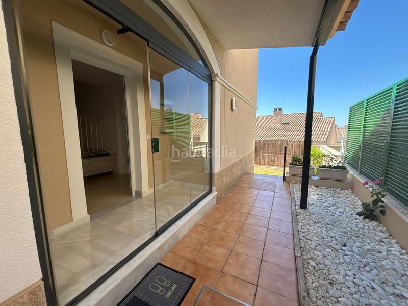 Foto 7b11cb40-b774-4dfc-9bda-82b1af1233b8. Maison jumelée avec parking piscine dans Aljamar Tomares