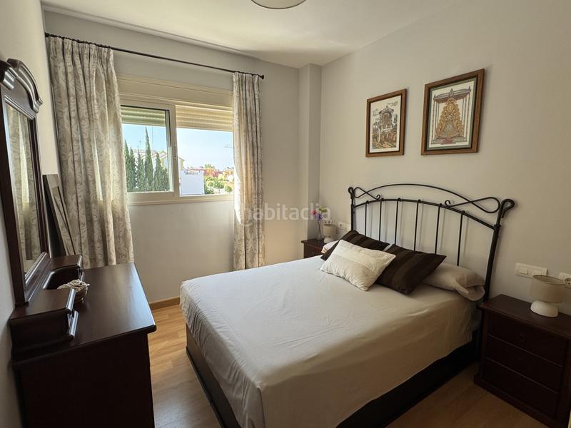 Foto 561f4556-656f-4ef5-9fb1-87e9e81019e4. Piso precioso piso en una de las mejores comunidades de la Zona Universitaria .el piso consta de recibidor de entrada. salon en Bormujos