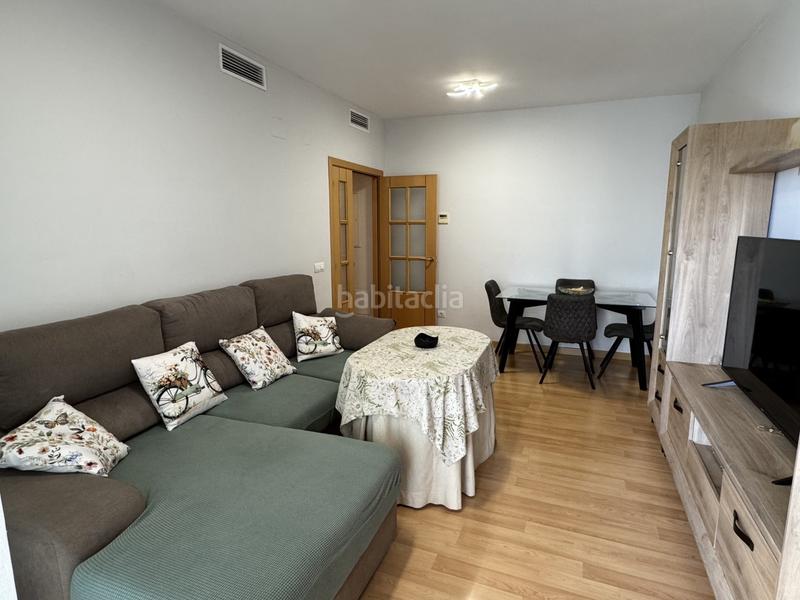 Foto 68d21dd8-73f0-47f0-af5e-d224a81b3b4a. Piso precioso piso en una de las mejores comunidades de la Zona Universitaria .el piso consta de recibidor de entrada. salon en Bormujos