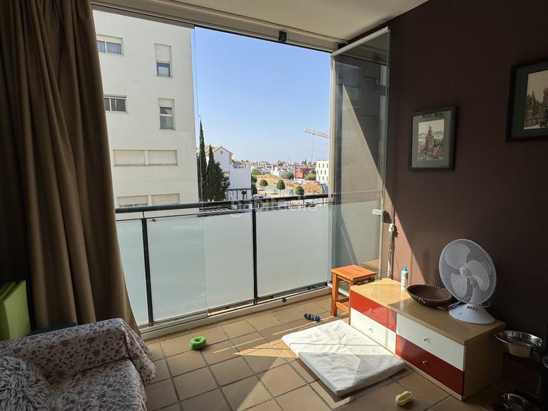 Foto a2de9f22-2066-4c66-a57c-95e5127f5531. Piso precioso piso en una de las mejores comunidades de la Zona Universitaria .el piso consta de recibidor de entrada. salon en Bormujos
