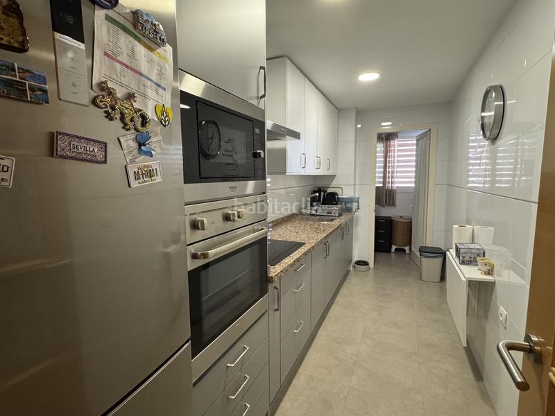 Foto ac167fd2-39ea-40c6-8cf2-397a6ef8d741. Piso precioso piso en una de las mejores comunidades de la Zona Universitaria .el piso consta de recibidor de entrada. salon en Bormujos