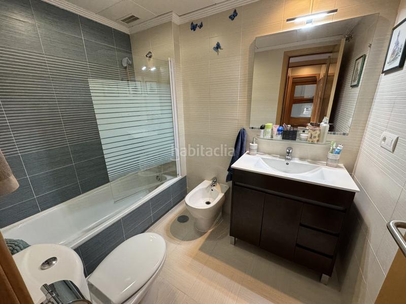 Foto b7738cac-a49f-4238-b786-0aaf1a7274ec. Piso precioso piso en una de las mejores comunidades de la Zona Universitaria .el piso consta de recibidor de entrada. salon en Bormujos