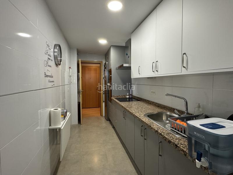 Foto e4036670-0fcb-47d8-bf48-3b69f0fa6f8b. Piso precioso piso en una de las mejores comunidades de la Zona Universitaria .el piso consta de recibidor de entrada. salon en Bormujos