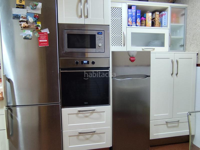 Foto 4aff4105-e8ec-4a27-97a9-62c9f2b5a295. Casa adosada se vende casa adosada , en la urbanización el cortinal, a 7 minutos en coche del metro cuidad expo. con un en Mairena del Aljarafe