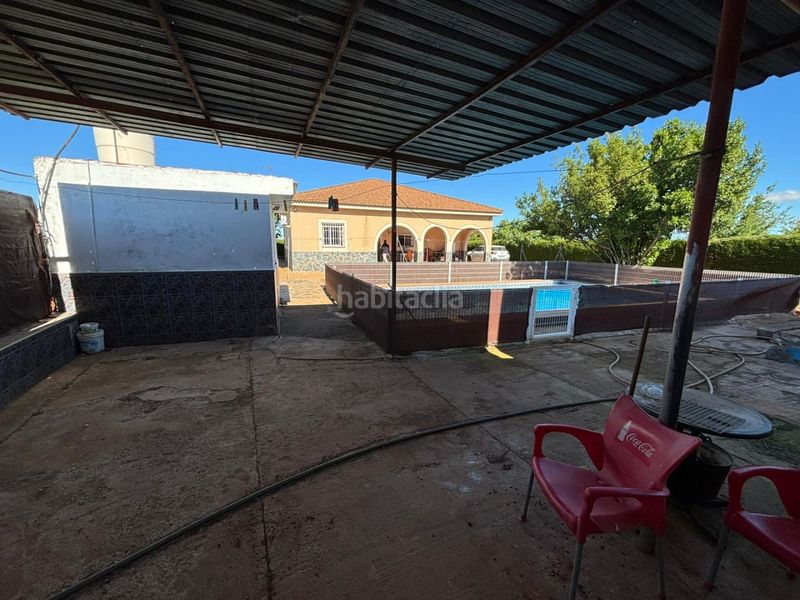 Foto b3e83c96-fb29-4b36-b696-d1a18cccd3a7. Masia amb aparcament piscina a Valdezorras - El Gordillo Sevilla
