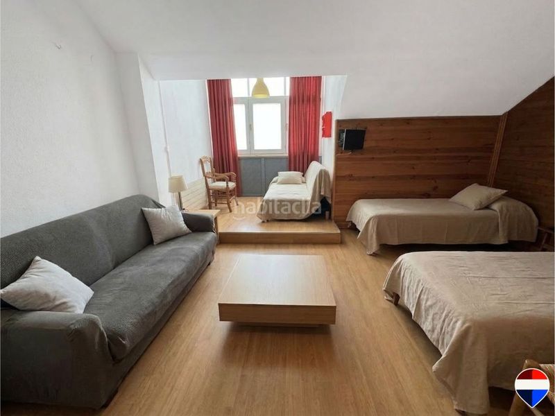 Foto 329bbde7-ea5b-4d62-b7ed-785bf24bcdc0. Àtic a Zona alta Sierra Nevada