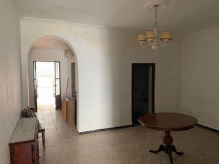 Casa in Olivares. Venta de casa de una planta para reformar en olivares. cuenta co