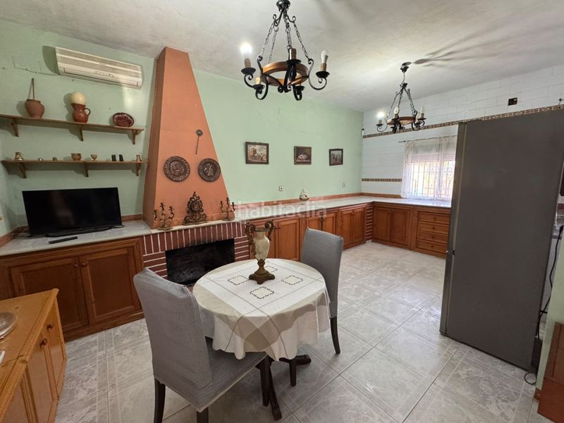 Foto bd93649b-e808-4369-9e27-273cb8c3ddee. Masia amb aparcament a Pilas