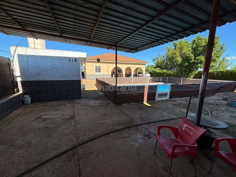 Foto 06ab5cb1-5b9e-40bb-8075-6ce345c58935. Casa amb piscina a Valdezorras - El Gordillo Sevilla