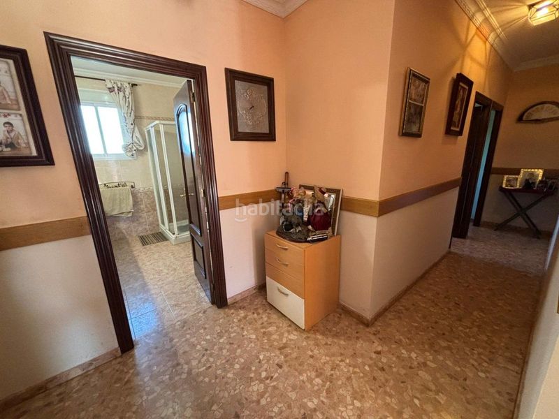 Foto bee7b240-19f4-49b3-9794-5cfce9ff0657. Casa amb piscina a Valdezorras - El Gordillo Sevilla