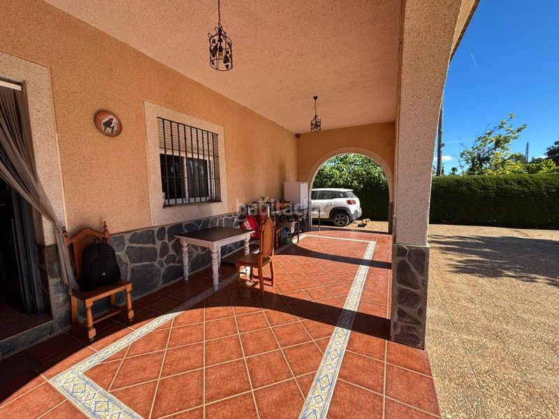 Foto caa734cd-a35a-4aec-a115-1ece20aaa34b. Casa amb piscina a Valdezorras - El Gordillo Sevilla