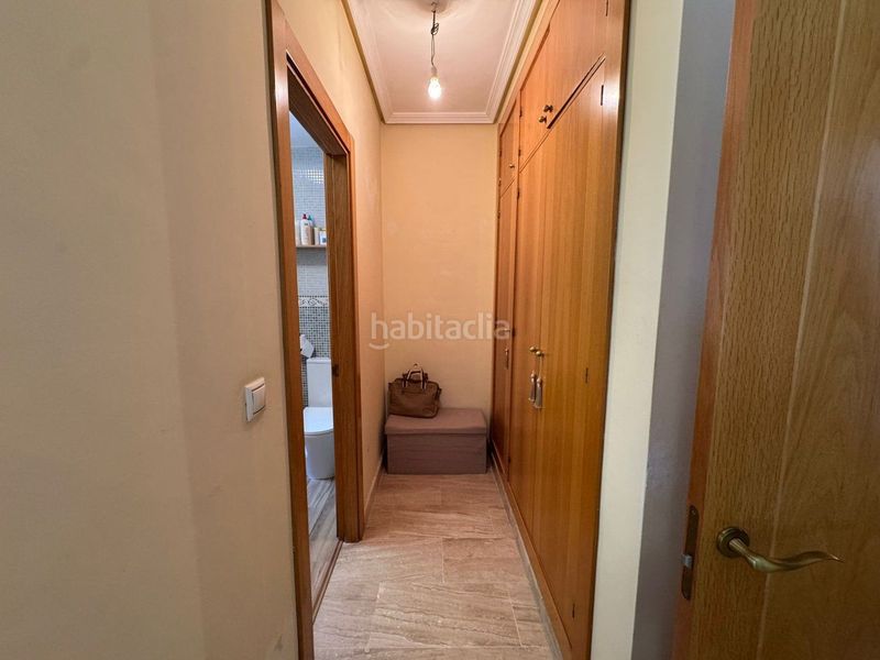 Foto 3e2a3d5b-f2df-4866-8e98-f8f85b79aeb0. Casa aparellada amb calefacció a Zona Universitaria Bormujos