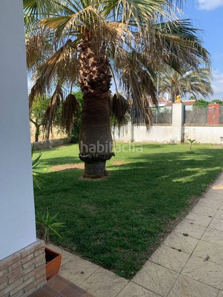 Foto 98fe69ca-70a3-418d-8117-e9aa68a14486. Xalet amb calefacció aparcament a Hinojos