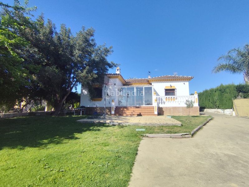 Foto e8a33a2d-2d25-4ef8-a21f-e607ce308ad2. Xalet amb calefacció aparcament a Hinojos