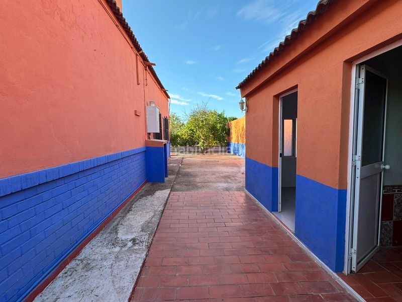 Foto 133877f7-c1e2-41a3-b0c8-d11546dded07. Casa amb aparcament piscina a Pilas