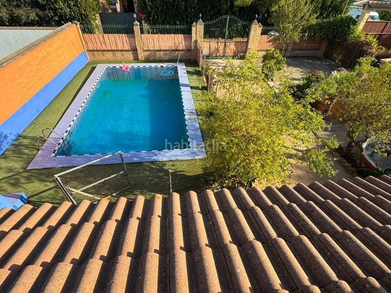 Foto 5bc7fabb-2712-47c6-9cd3-1eca4ddc61d1. Casa amb aparcament piscina a Pilas