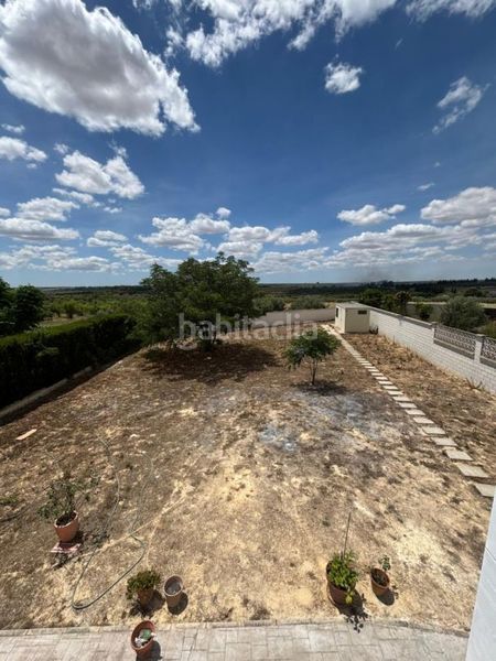 Foto c17824c8-7e52-4b44-92b9-035f2360a6d2. Xalet amb calefacció piscina a Zona Universitaria Bormujos