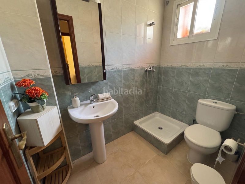 Foto d930965f-a657-4aeb-a31b-21bc4dbbe512. Casa adossada amb aparcament a Hinojos