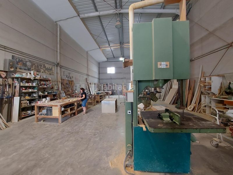 Foto d1be356a-0480-4ecc-aacd-956bc2f65bfb. Fabrikhalle in San Jose de la Rinconada