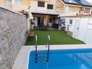 Maison jumelée à Huévar. Adosada en guadial huevar del aljarafe
