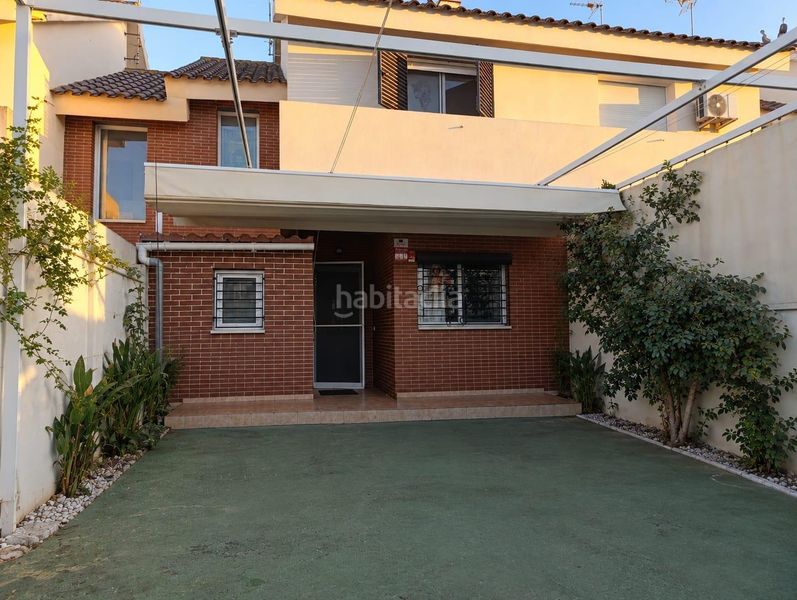 Foto ff6f0c16-9a78-4bb1-9793-a4b904821c71. Maison jumelée avec chauffage parking piscine dans Huévar