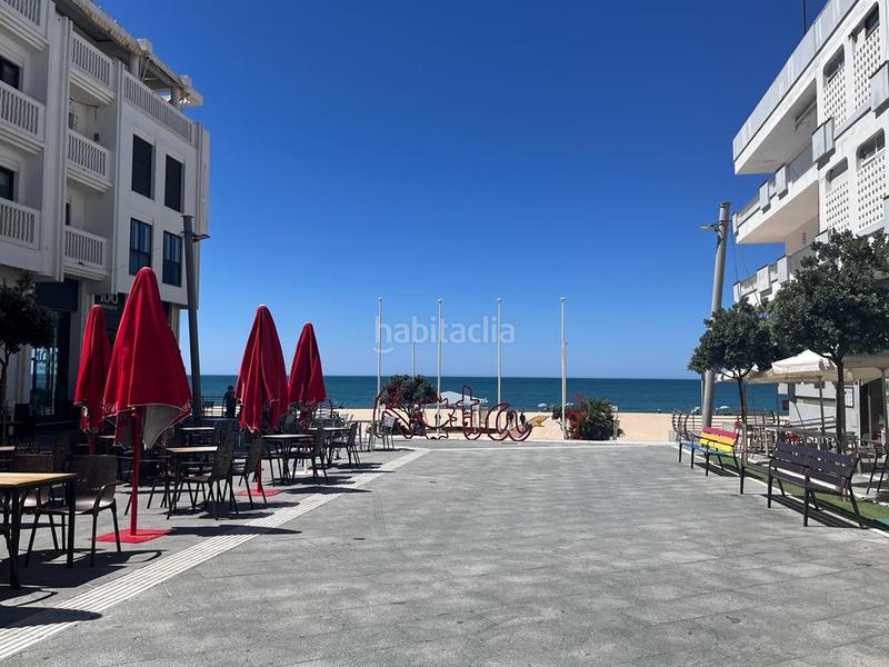 Foto f1d2ce54-8d82-41b7-886b-935cbdb45336. Estudio  en la playa en Centro - La Costilla Rota