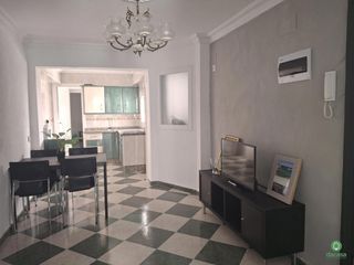 Location Appartement à Isla Chica. Habitacion para chica estudiantes