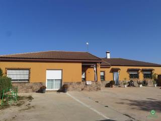 Xalet  Dehesa bollal los llanos. Finca en beas