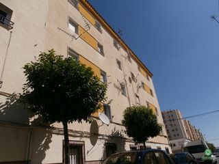 Etagenwohnung in Nuevo Parque - Los Rosales - Tráfico Pesado
