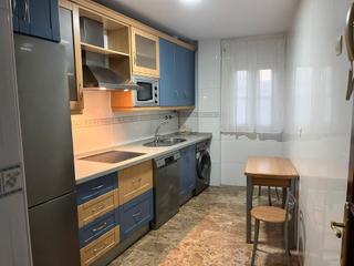 Location Appartement  Calle cuesta del matadero. Alquiler chiclana zona santo cristo larga temporada piso 3 dormi