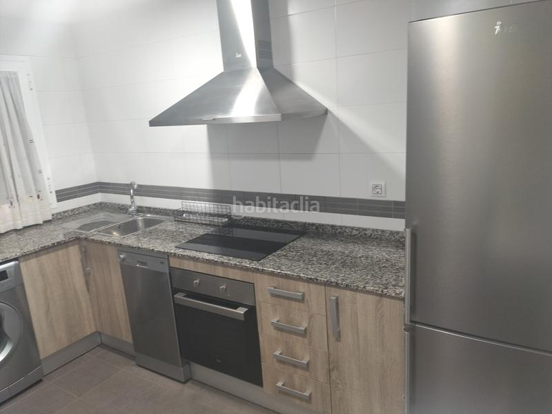 Foto b7ec78e9-8f02-49d6-a1e4-0a6818344bc3. Rent flat with parking in Núcleo urbano Chiclana de la Frontera