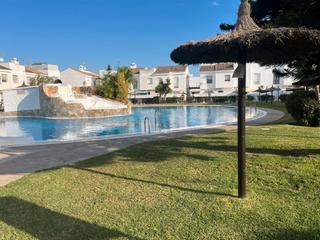 Reihenhaus  Urbanización real de la barrosa i. Venta unifamiliar chiclana real de la barrosa. 3 dormitorios 2 b