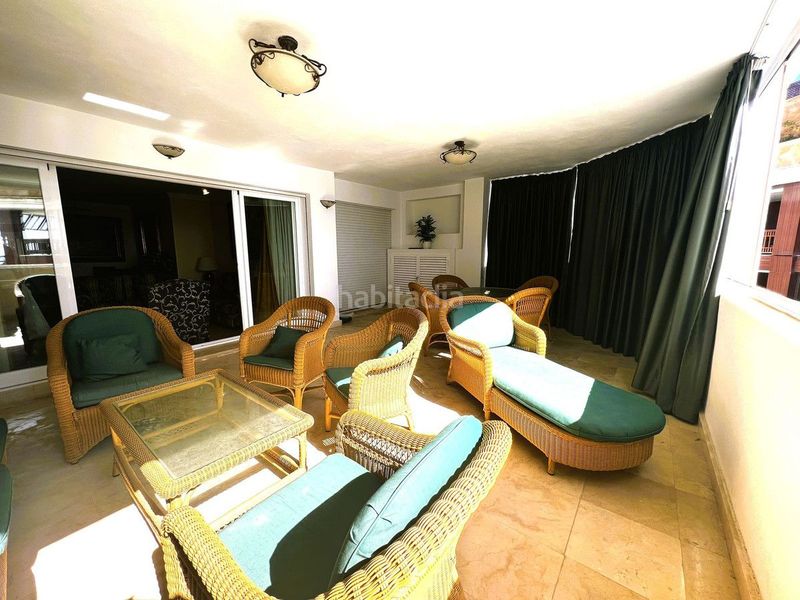 Foto dfbc4c00-9b13-4dea-99c8-f608c771614e. Piccolo appartamento con parcheggio piscina in Puerto Banús Marbella