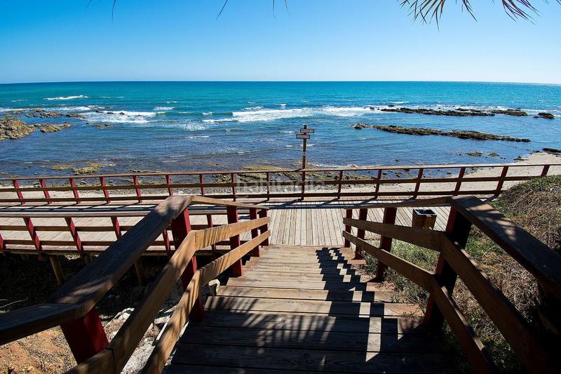 Foto 025668eb-dcfb-410a-9a6c-09f0484204d3. Ático en calle sanlúcar 97 en Riviera del Sol Mijas