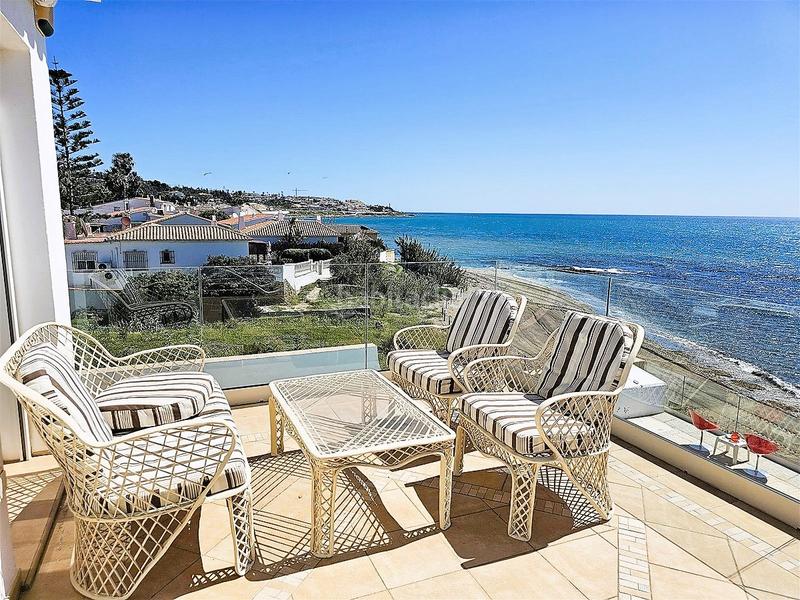 Foto bd9da032-803a-44e6-a5ae-c1debf93ebe9. Chalet dans calle playa del chaparral 19 dans El Faro de Calaburra - Chaparral Mijas