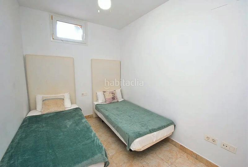 Foto 0f441185-3c59-4409-94d2-f85d35b87802. Casa adosada en avenida de los alisos 12 en Cabopino - Artola Marbella