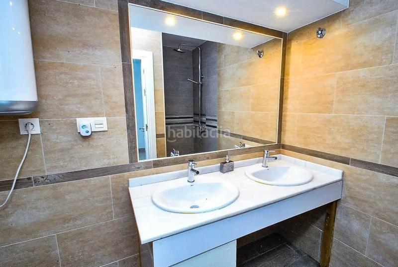 Foto ae4451ad-9f2a-4573-85b2-85a98732ff8b. Casa adossada a avenida de los alisos 12 a Cabopino - Artola Marbella